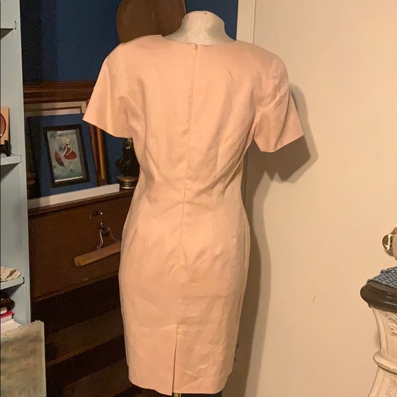 Linen dress: keep classy and cool - Picture 2 of 4